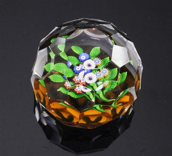 A St Louis honeycomb facetted millefiori nosegay paperweight, late 19th century, diam. 5.5cm